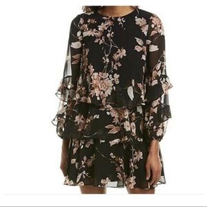 NWT Taylor Floral Layered Ruffle Dress Size 8